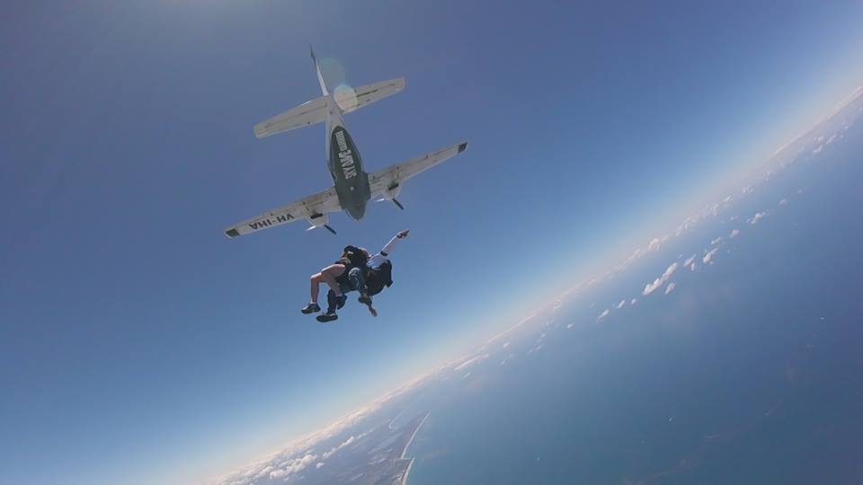 skydiving2.jpg