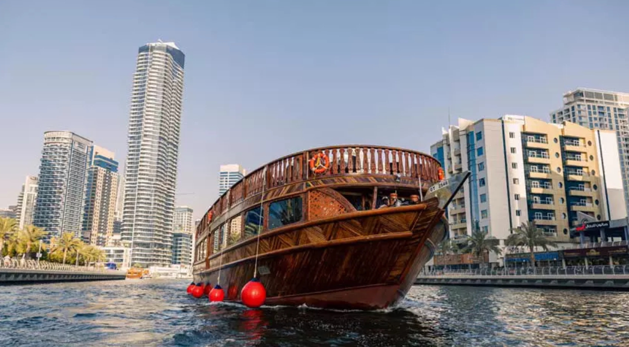 [두바이] 알렉산드라 도우 디너 크루즈(마리나 야경 & 탄누라 쇼) by Alexandra Cruise