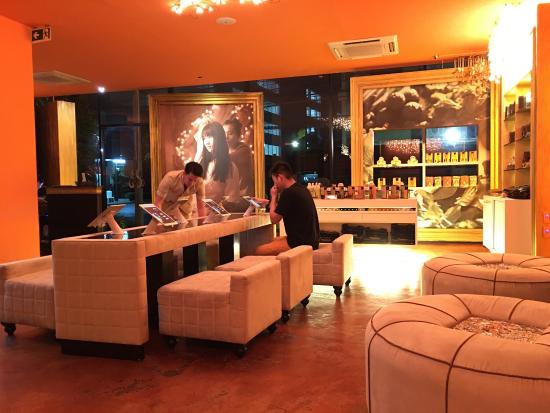 방콕 아시아 허브 프롬퐁 Bts Phrom Phong Bangkok Asia Herb Phrom Phong 트래블포레스트 Travelforest 트래블포레스트