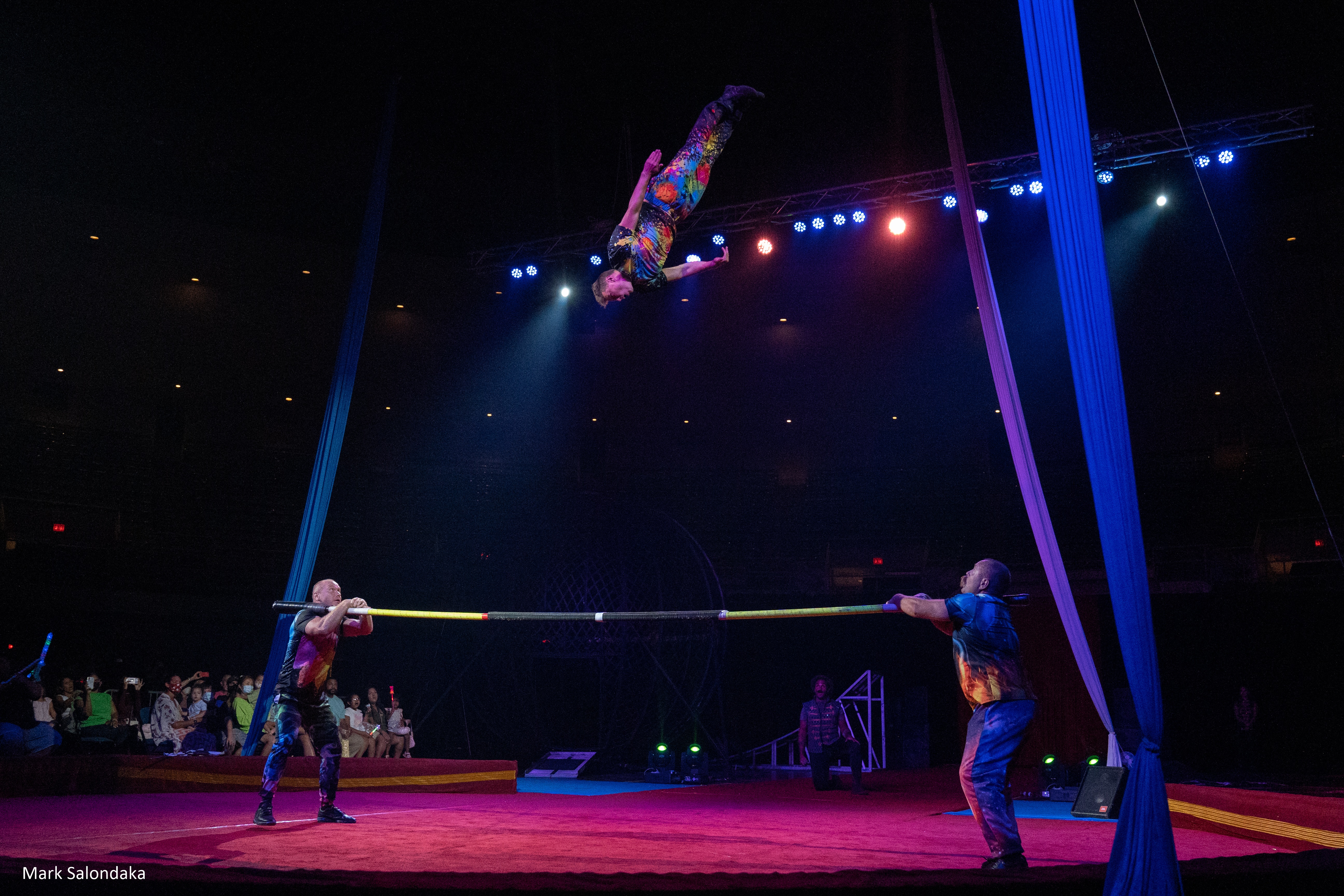 guamcircus008.jpg